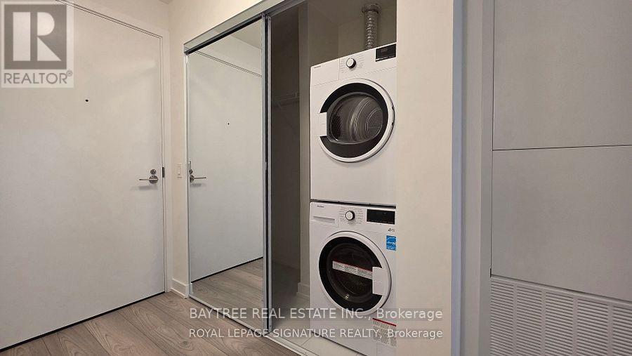 1304 - 110 Broadway Avenue, Toronto, Ontario  M4P 1V7 - Photo 6 - C14080048