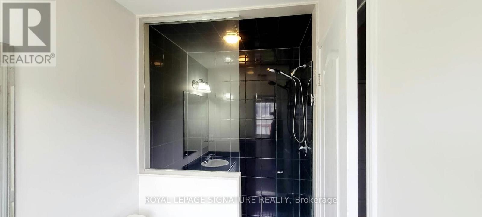 2482 William Jackson Drive, Pickering, Ontario  L1X 0C3 - Photo 12 - E14080128