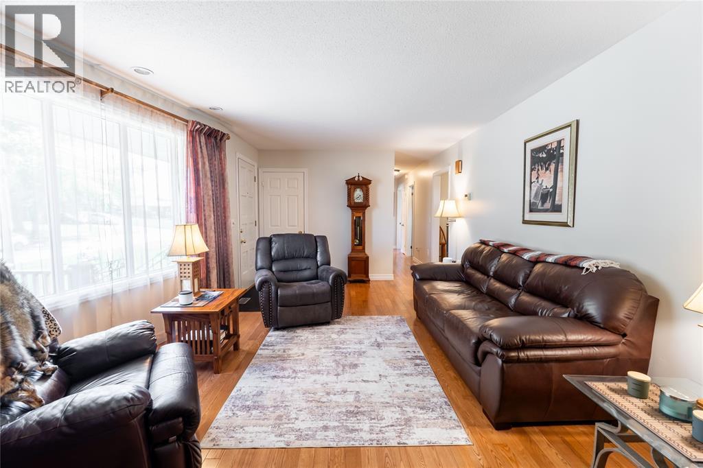 80 Macnab Street, Lambton Shores, Ontario  N0N 1J0 - Photo 5 - 26025308