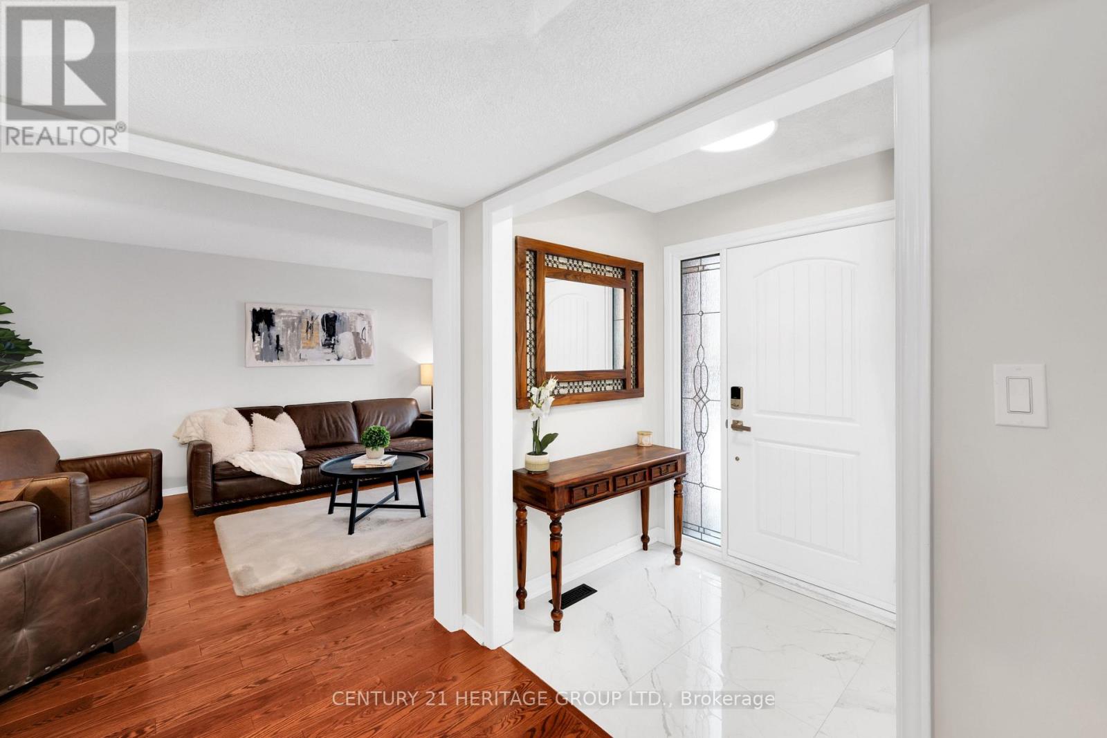 514 Keith Avenue, Newmarket, Ontario  L3X 1V4 - Photo 3 - N14080000