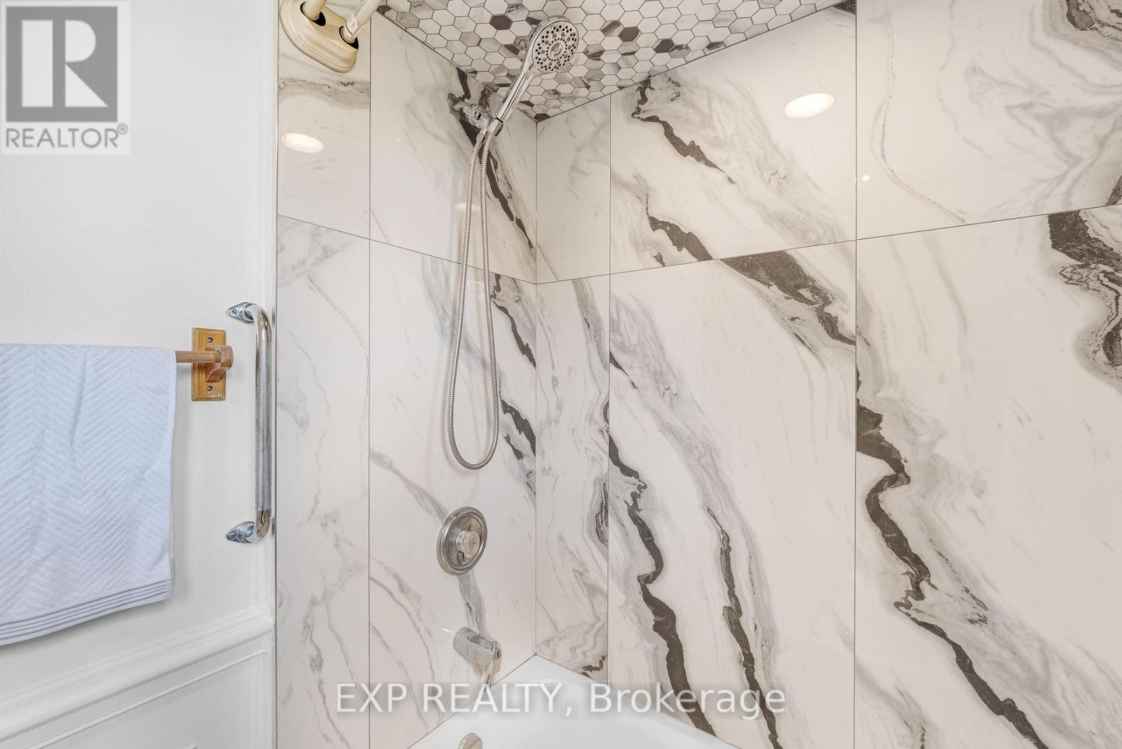 515 London Road, Newmarket, Ontario  L3Y 6E4 - Photo 25 - N14080150