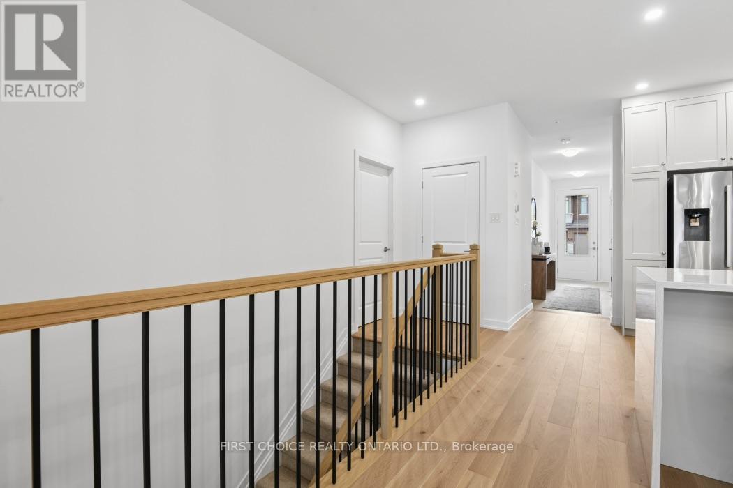 244 Hampshire Place, Ottawa, Ontario K2S 2T7 - Photo 4 - X14080024