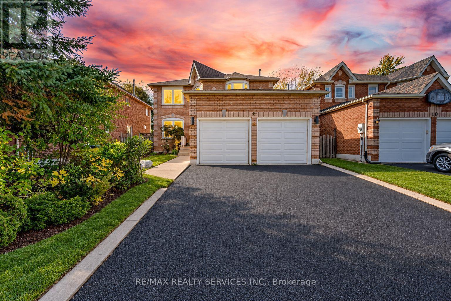 8 Gardenia Way, Caledon, Ontario  L7C 1B2 - Photo 9 - W14080042