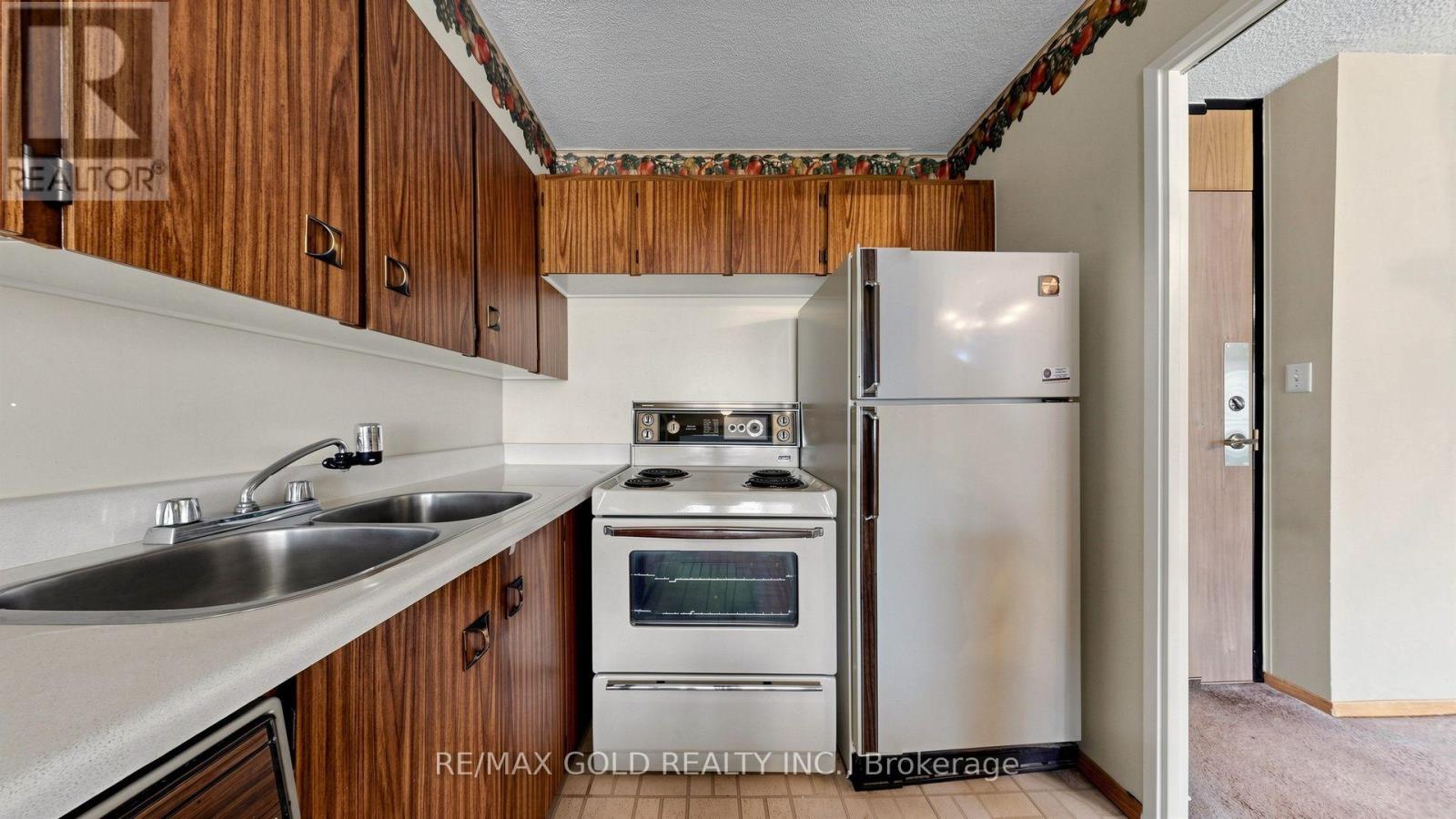 1504 - 270 Scarlett Road, Toronto, Ontario  M6N 4X5 - Photo 23 - W14033078