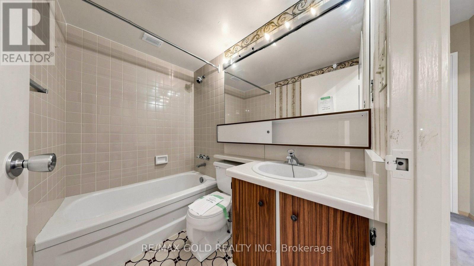 1504 - 270 Scarlett Road, Toronto, Ontario  M6N 4X5 - Photo 39 - W14033078