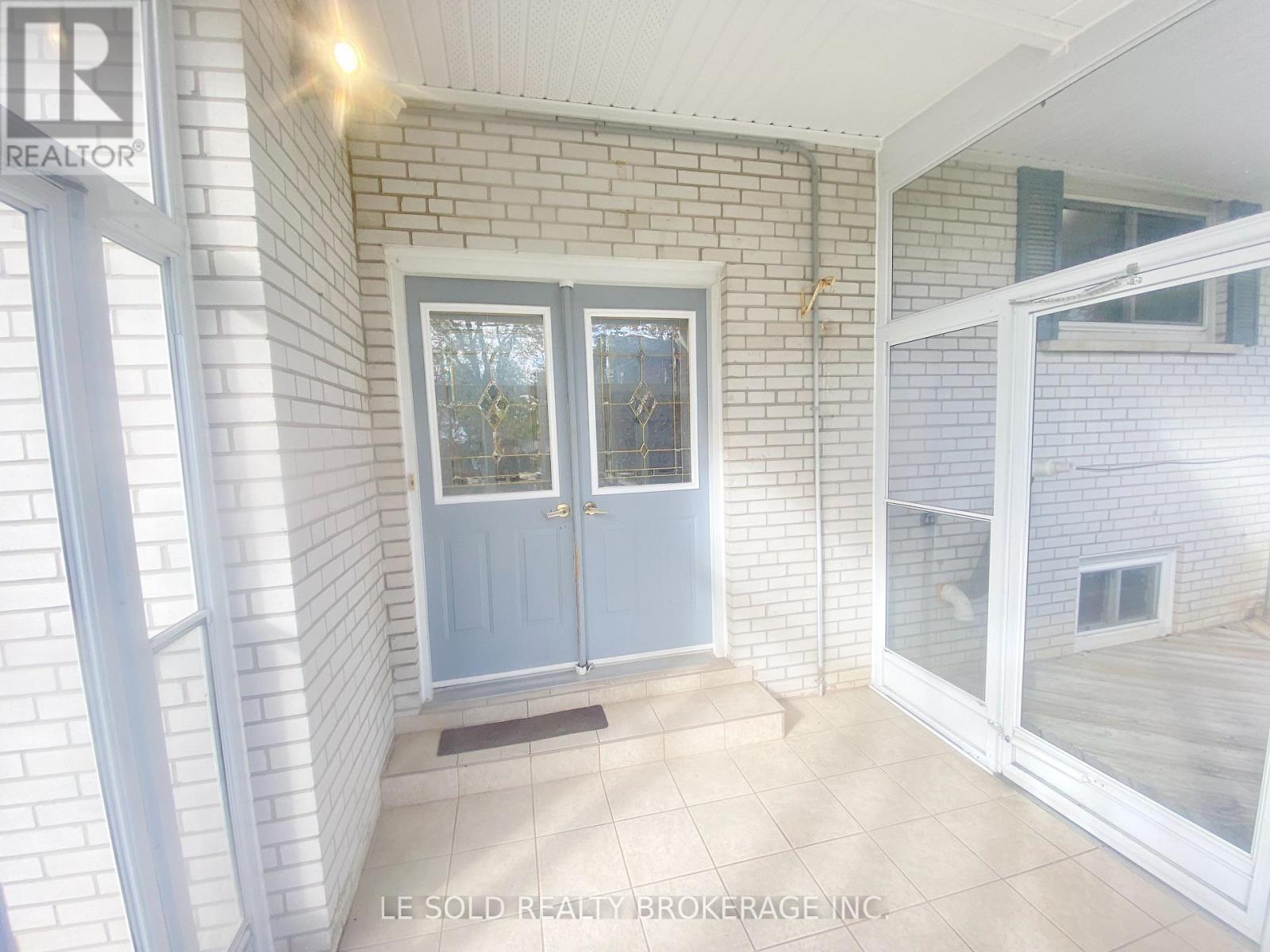 Upper - 50 Dickson Hill Road, Markham, Ontario  L3P 3J3 - Photo 3 - N14030786