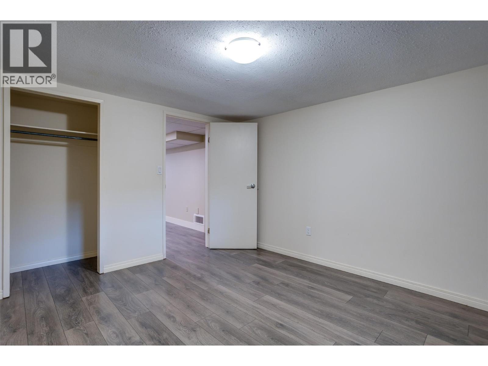 950 & 952 Stockwell Avenue, Kelowna, British Columbia  V1Y 6W2 - Photo 30 - 10403279