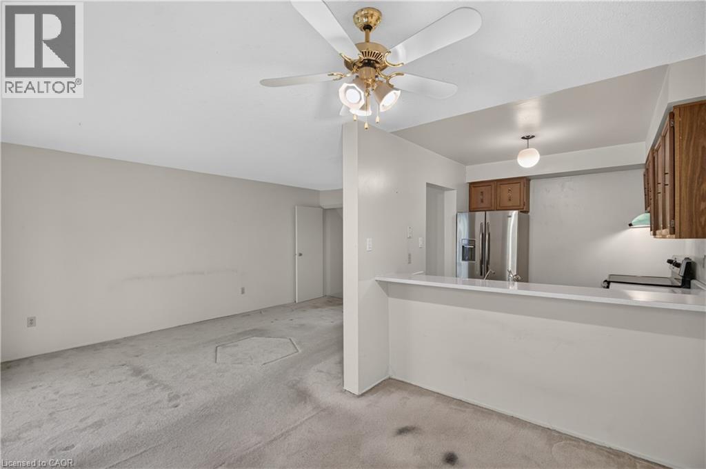 1556 Lancaster Drive Unit# 74, Oakville, Ontario  L6H 2Z4 - Photo 15 - 40871049