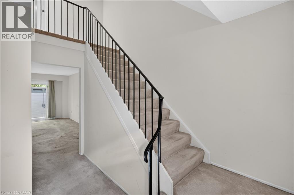 1556 Lancaster Drive Unit# 74, Oakville, Ontario  L6H 2Z4 - Photo 8 - 40871049