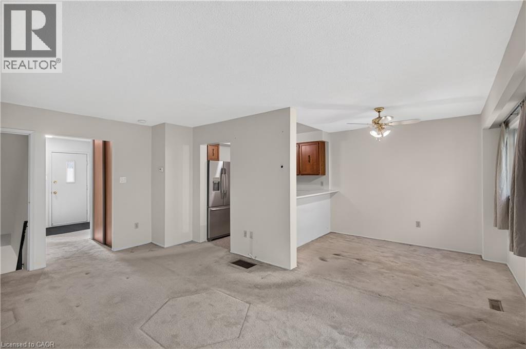 1556 Lancaster Drive Unit# 74, Oakville, Ontario  L6H 2Z4 - Photo 10 - 40871049