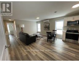8-10 BAY STREET, Woodstock, Ontario