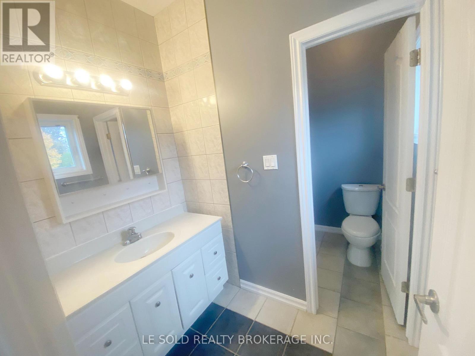 Upper - 50 Dickson Hill Road, Markham, Ontario  L3P 3J3 - Photo 19 - N14030786