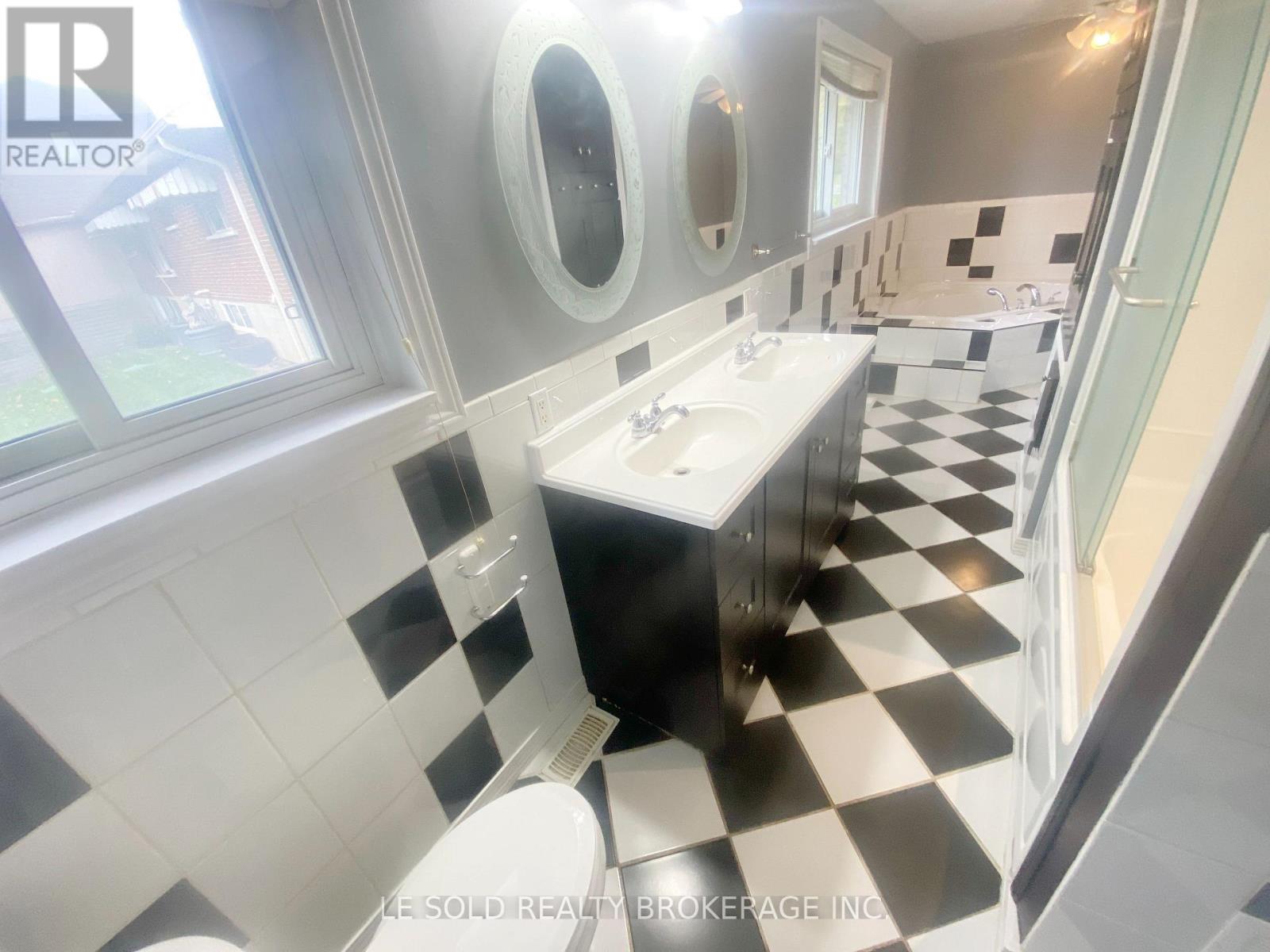 Upper - 50 Dickson Hill Road, Markham, Ontario  L3P 3J3 - Photo 13 - N14030786