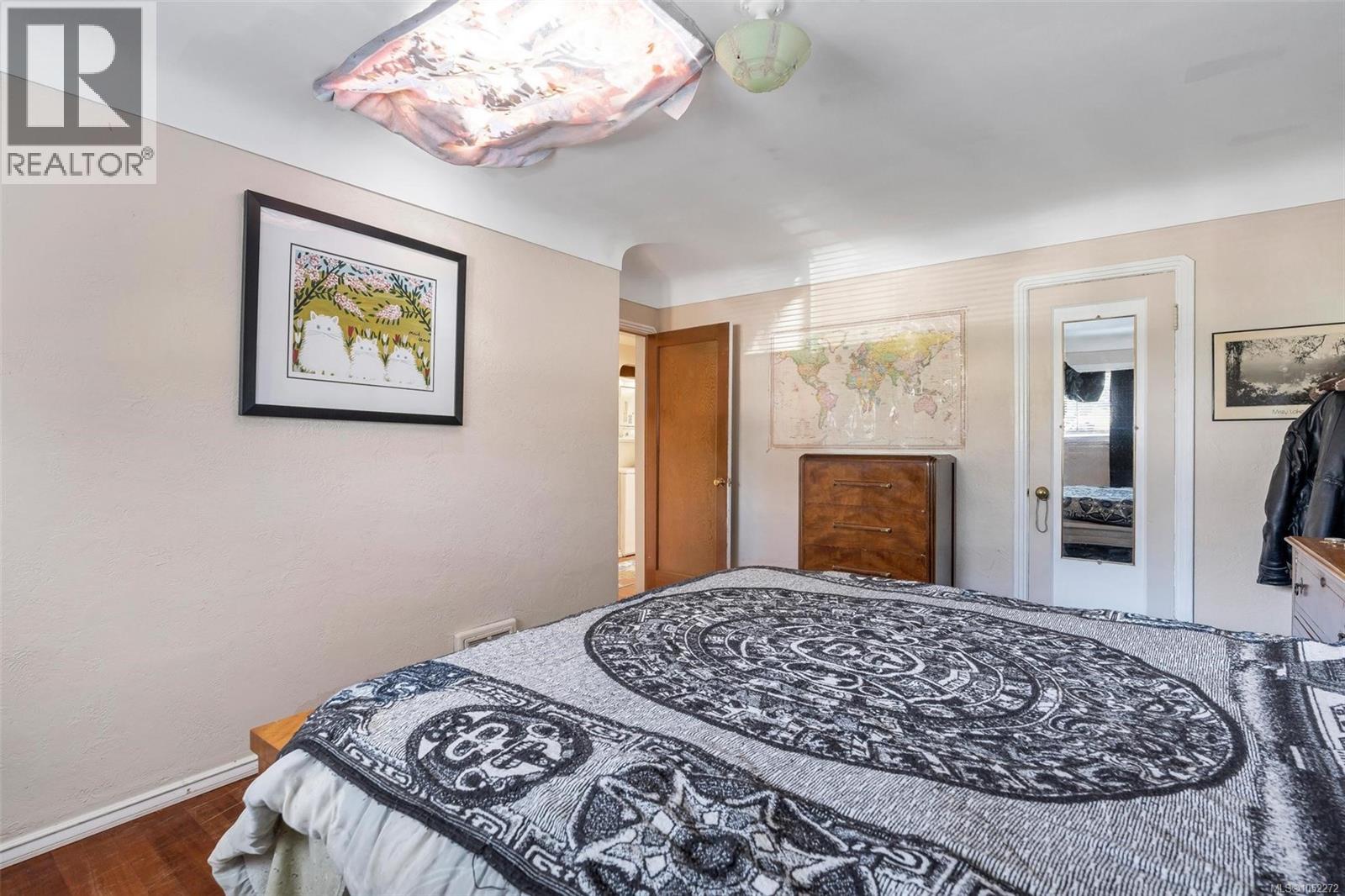 847 Old Esquimalt Rd