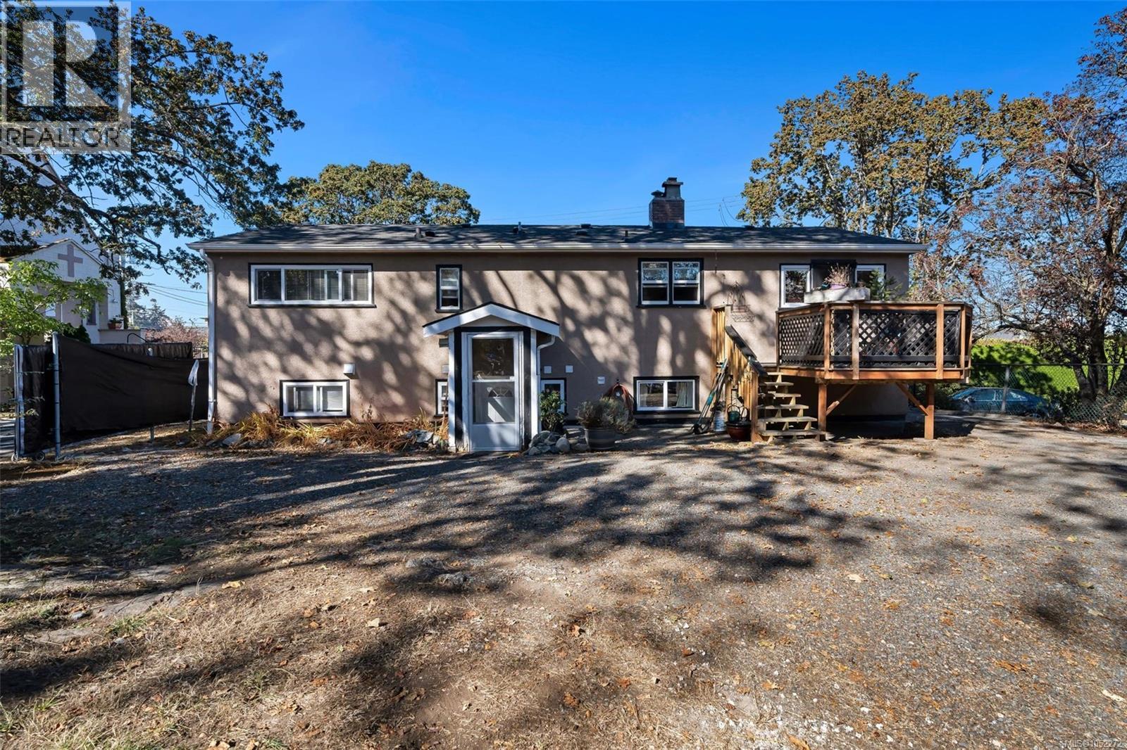 847 Old Esquimalt Rd