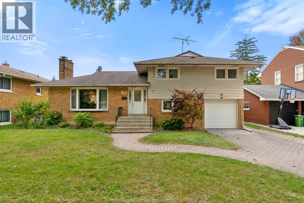 2759 ROCKWELL BOULEVARD, Windsor, Ontario