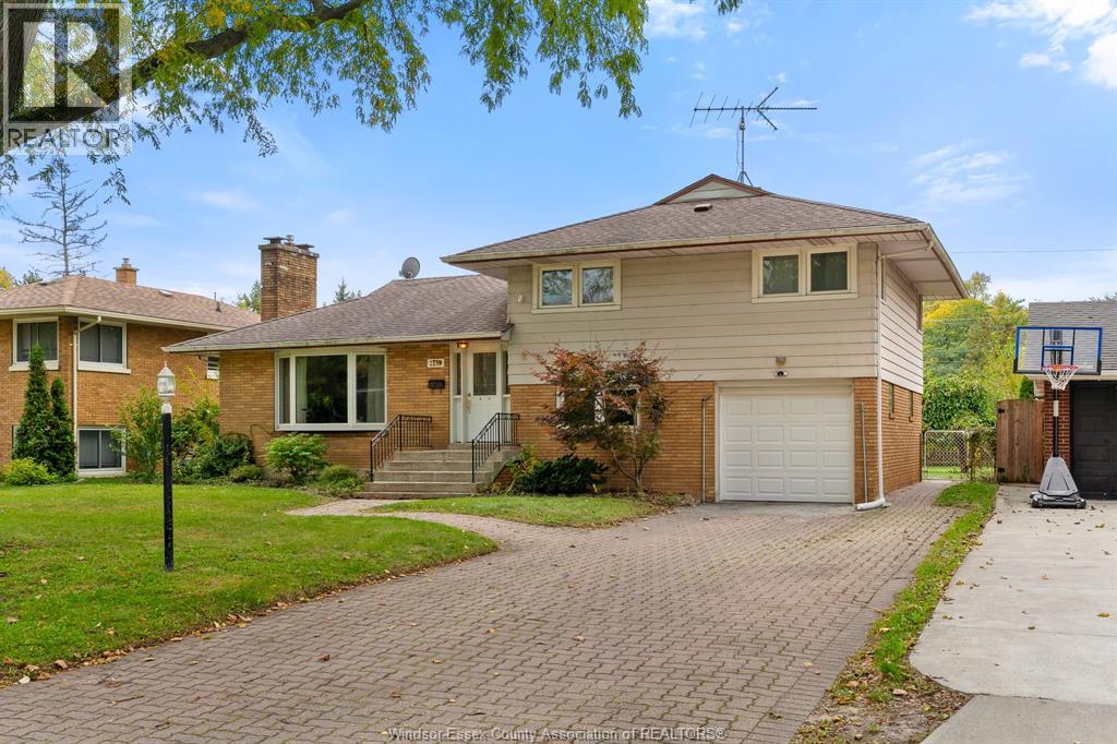 2759 Rockwell Boulevard, Windsor, Ontario  N9E 2A2 - Photo 5 - 26025347