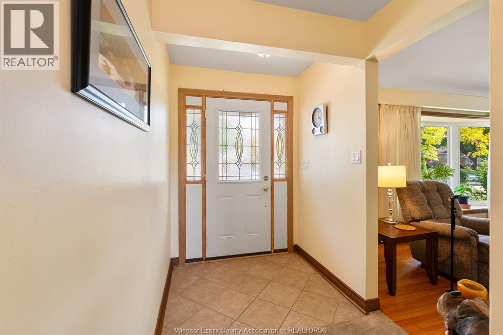 2759 Rockwell Boulevard, Windsor, Ontario  N9E 2A2 - Photo 6 - 26025347