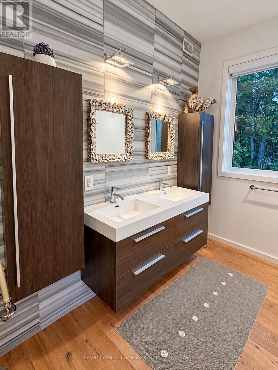 21 Buckingham Boulevard, Clearview, Ontario  L9Y 3Y9 - Photo 13 - S14080264