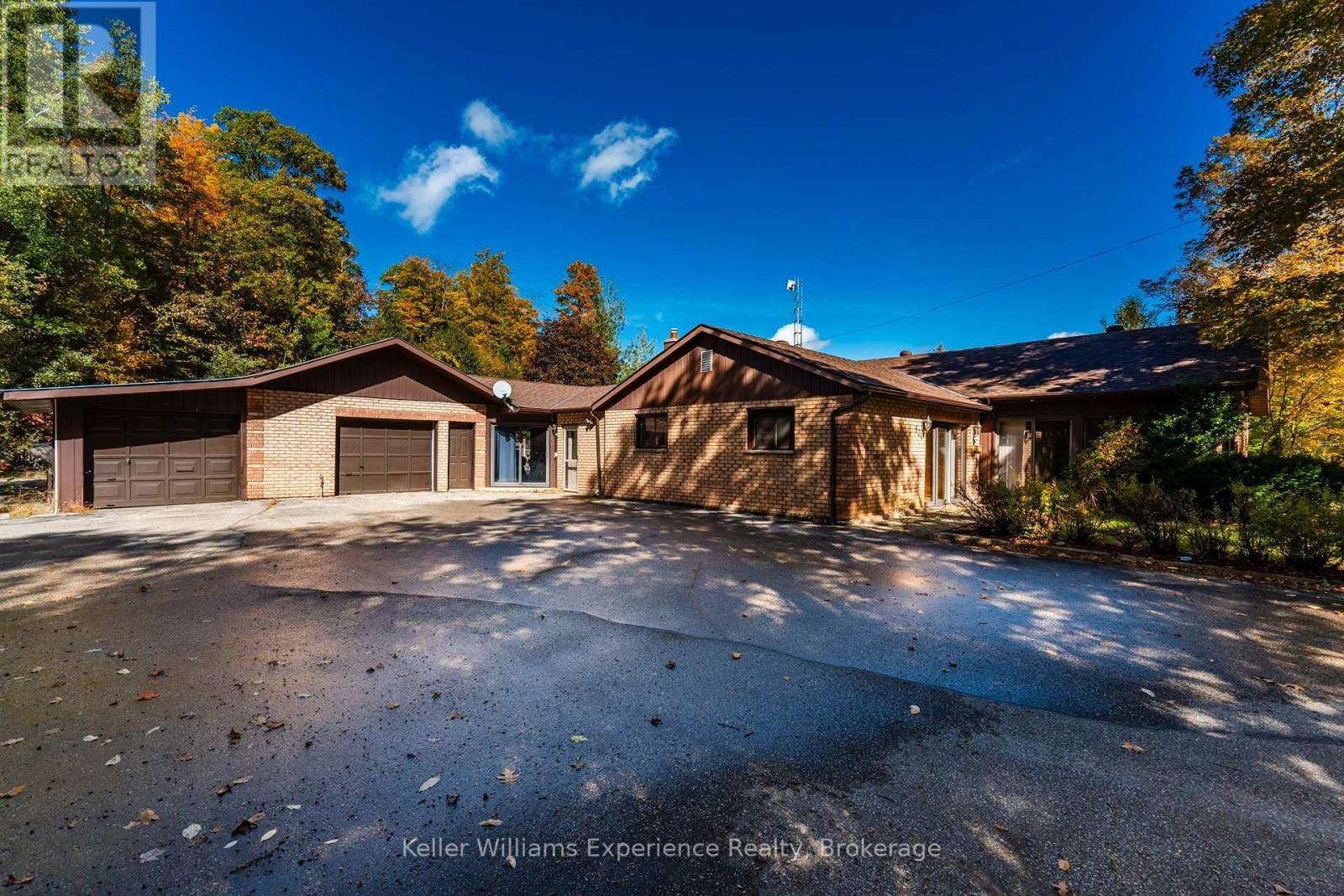 900 Champlain Road, Tiny, Ontario  L9M 0E3 - Photo 1 - S14080300