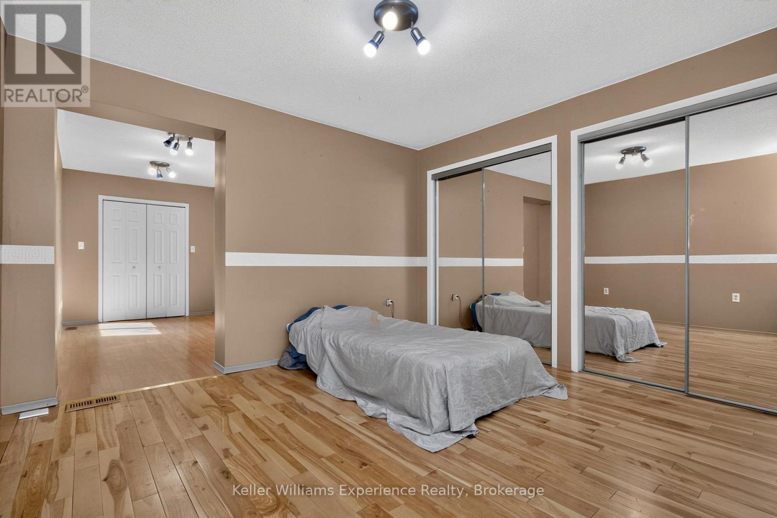 900 Champlain Road, Tiny, Ontario  L9M 0E3 - Photo 36 - S14080300