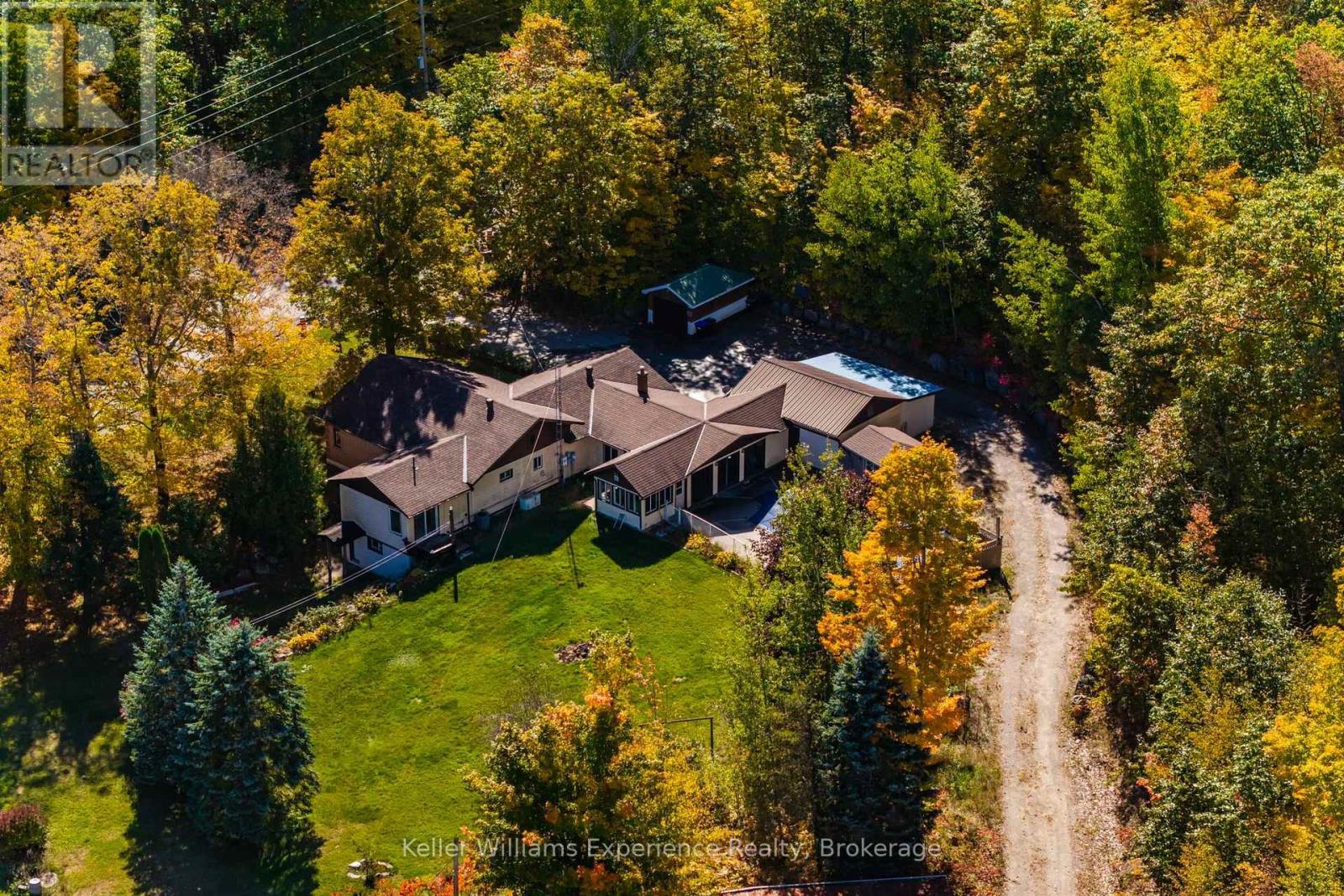 900 Champlain Road, Tiny, Ontario  L9M 0E3 - Photo 4 - S14080300