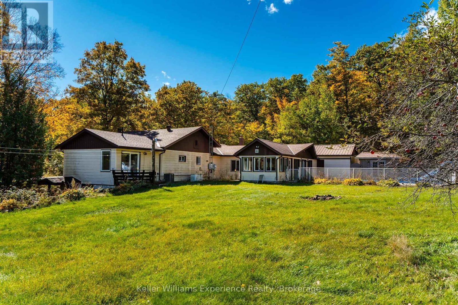 900 Champlain Road, Tiny, Ontario  L9M 0E3 - Photo 49 - S14080300