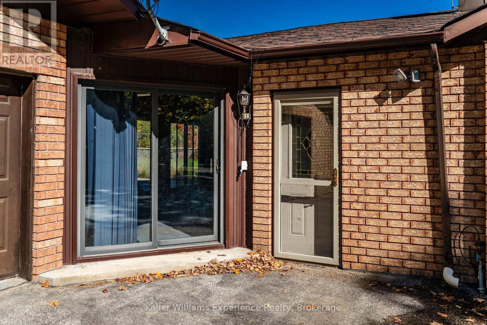 900 Champlain Road, Tiny, Ontario  L9M 0E3 - Photo 8 - S14080300