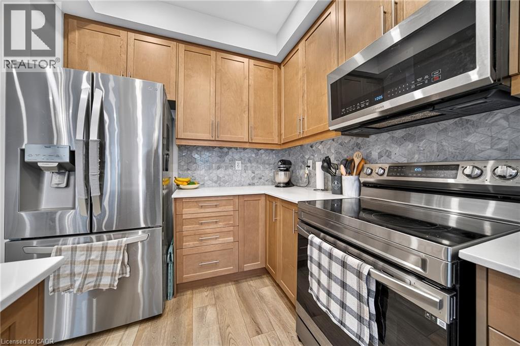 33 Bellhouse Avenue, Brantford, Ontario  N3T 0T7 - Photo 7 - 40871364