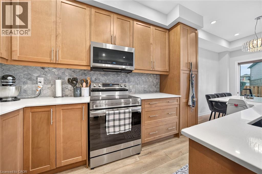 33 Bellhouse Avenue, Brantford, Ontario  N3T 0T7 - Photo 8 - 40871364