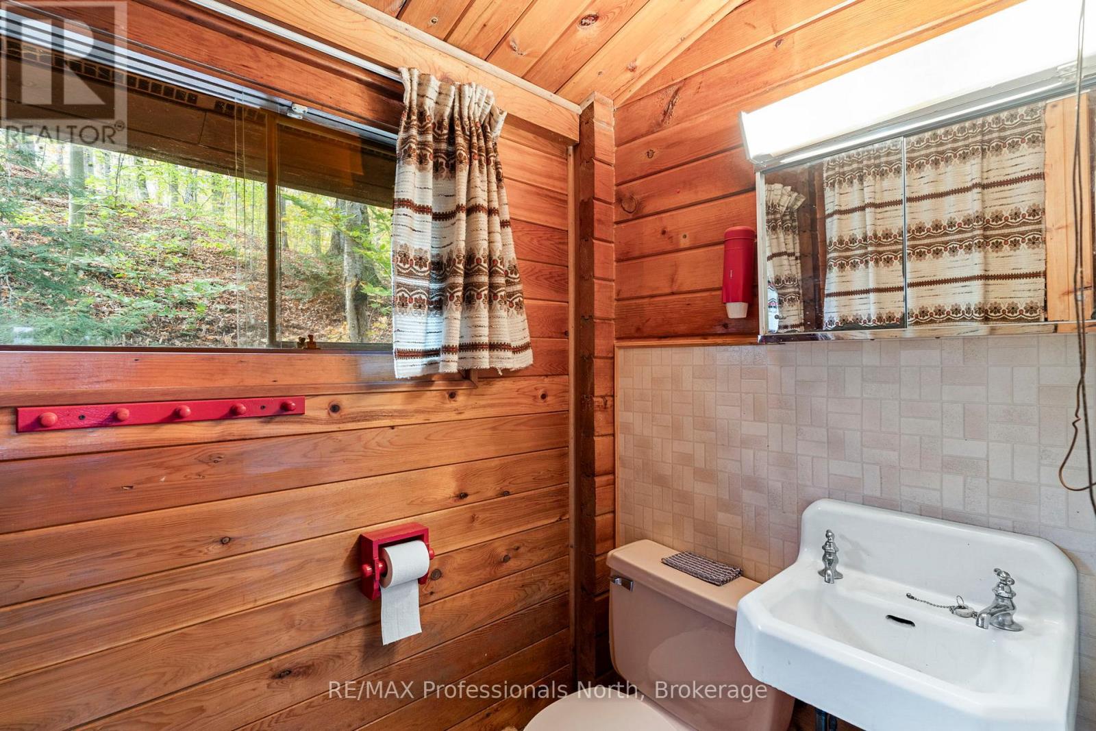 1091 Len Crawford Drive, Dysart Et Al, Ontario  K0L 1M1 - Photo 13 - X14080476