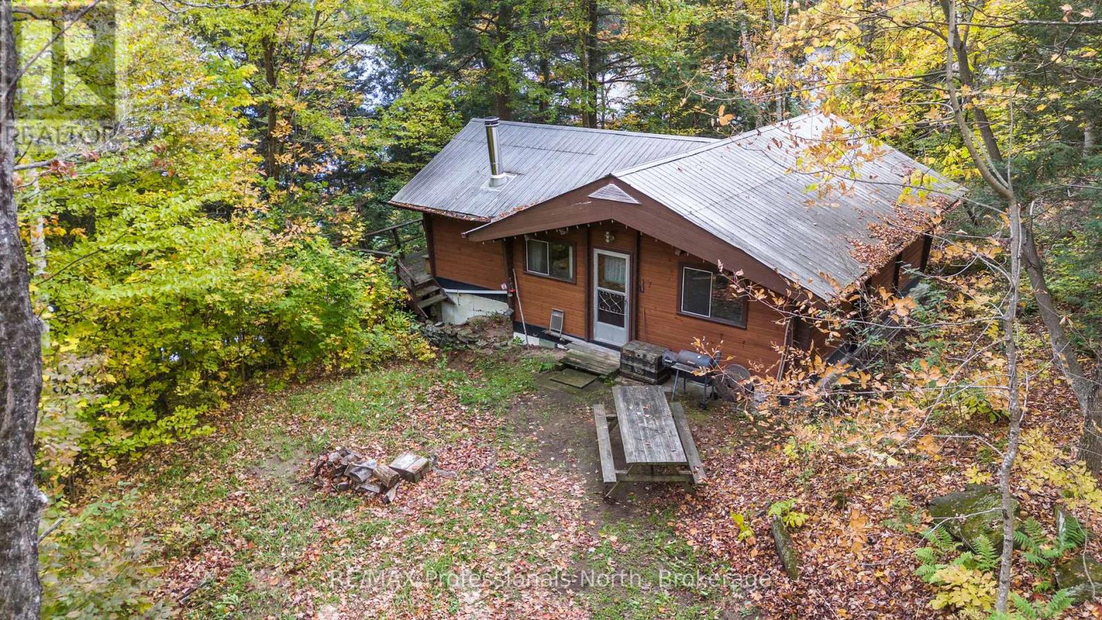 1091 Len Crawford Drive, Dysart Et Al, Ontario  K0L 1M1 - Photo 3 - X14080476