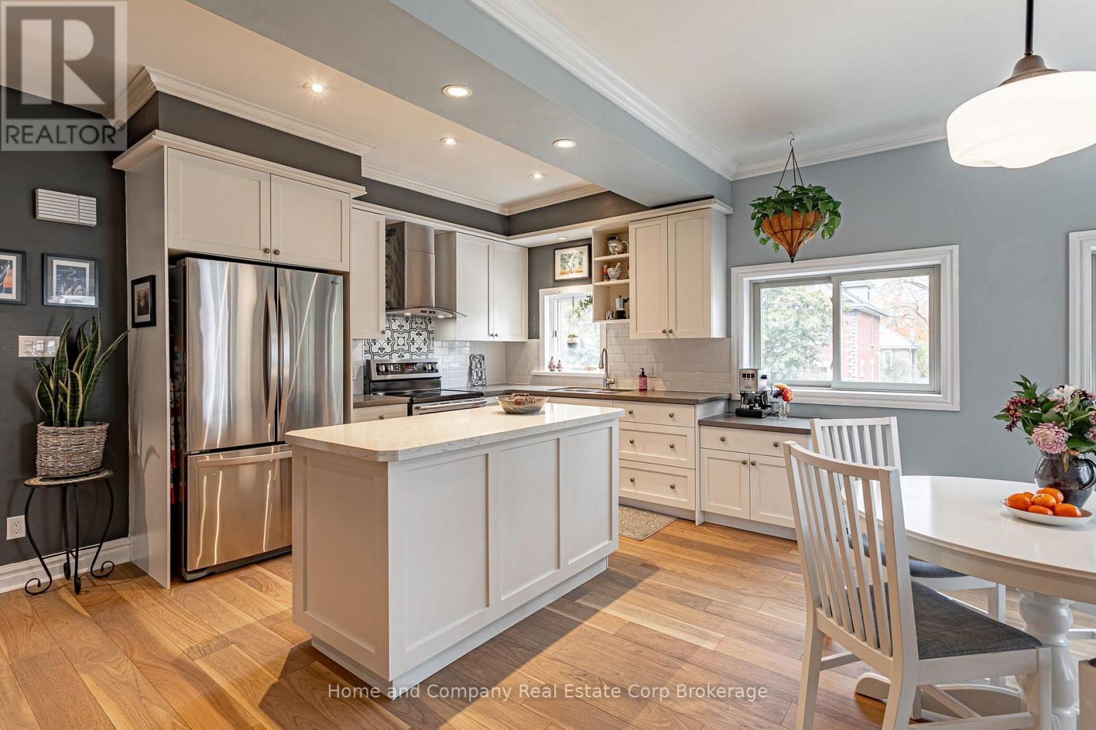 35 Front Street, Stratford, Ontario  N5A 4G6 - Photo 11 - X14080528
