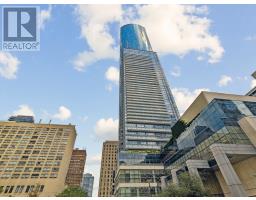 602 - 386 YONGE STREET, Toronto, Ontario
