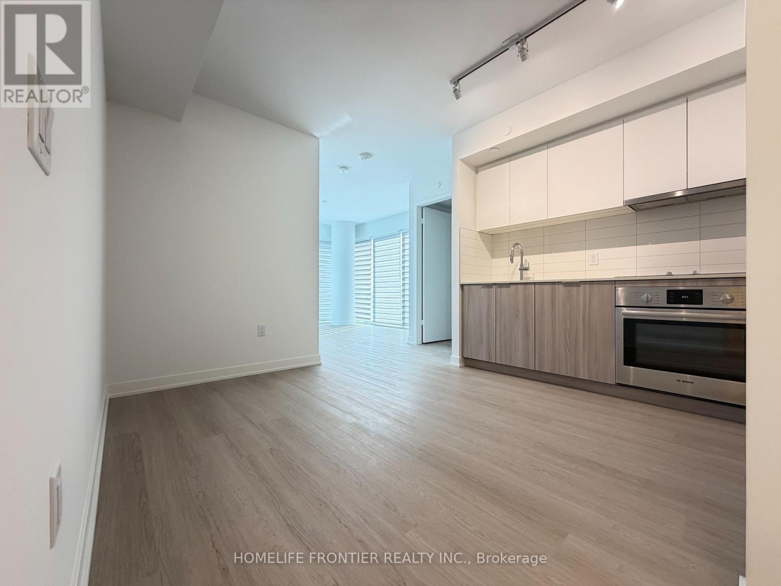 2208 - 15 David Salomon Drive, Toronto, Ontario  M3C 0T3 - Photo 13 - C14080478