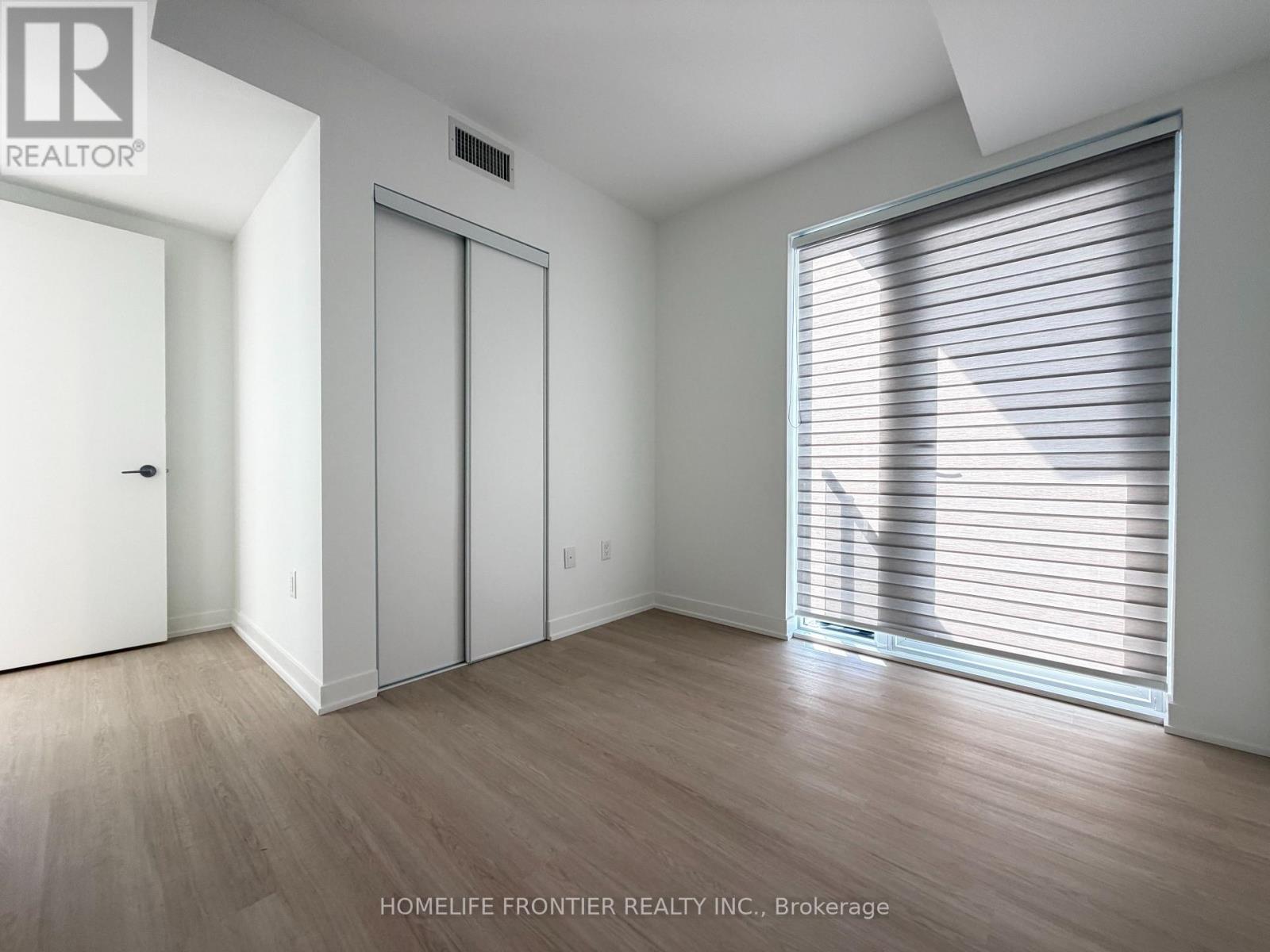 2208 - 15 David Salomon Drive, Toronto, Ontario  M3C 0T3 - Photo 22 - C14080478