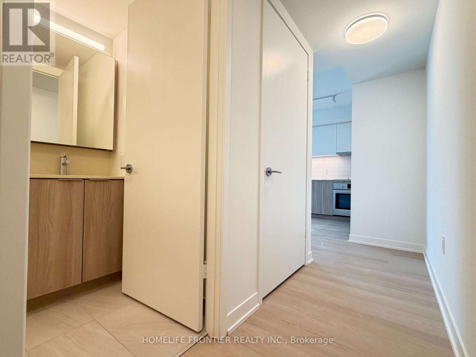 2208 - 15 David Salomon Drive, Toronto, Ontario  M3C 0T3 - Photo 9 - C14080478