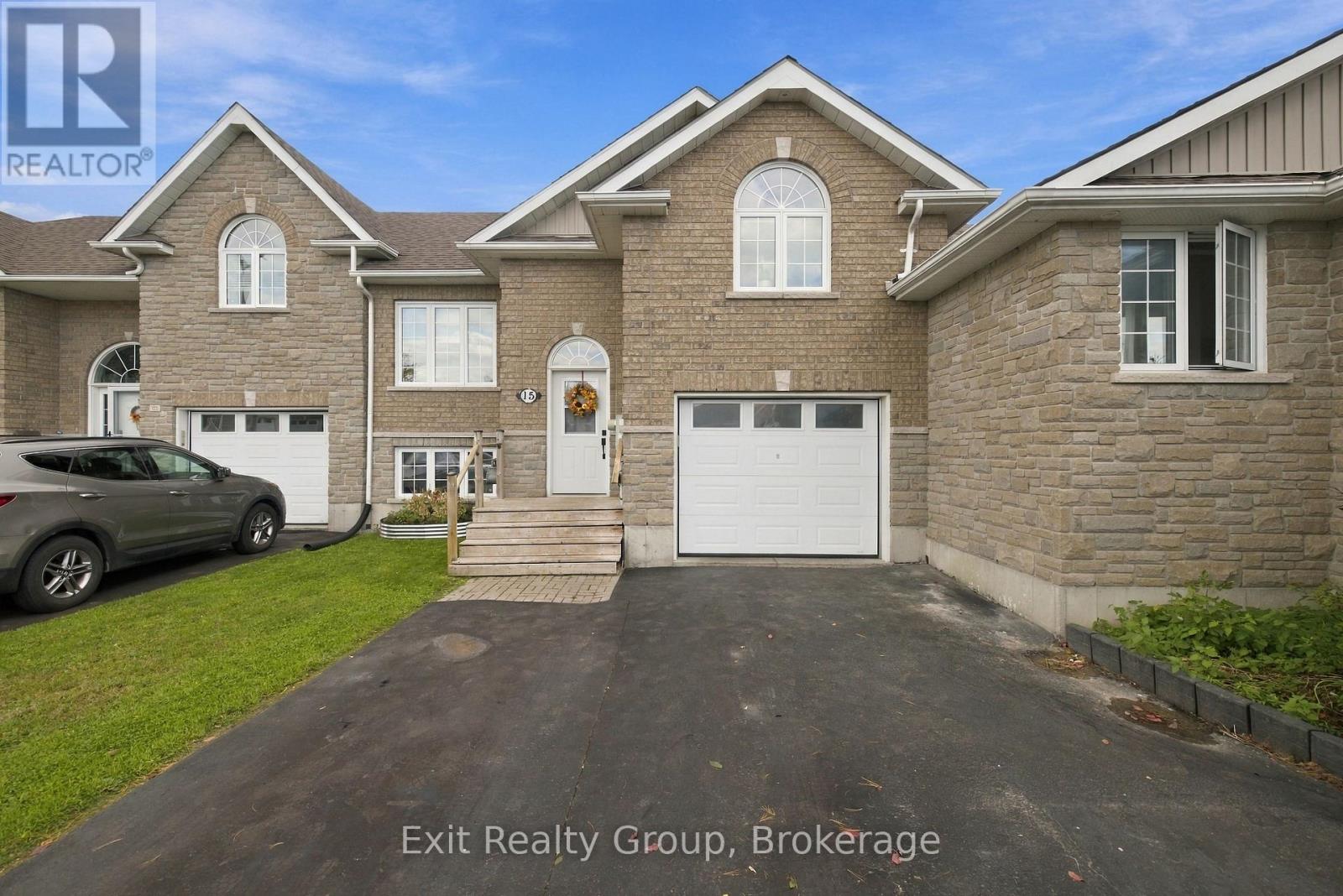15 Evergreen Court, Belleville, Ontario  K8N 0A1 - Photo 1 - X14080194