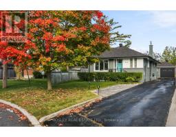 56 CHRISTINA CRESCENT, Toronto, Ontario