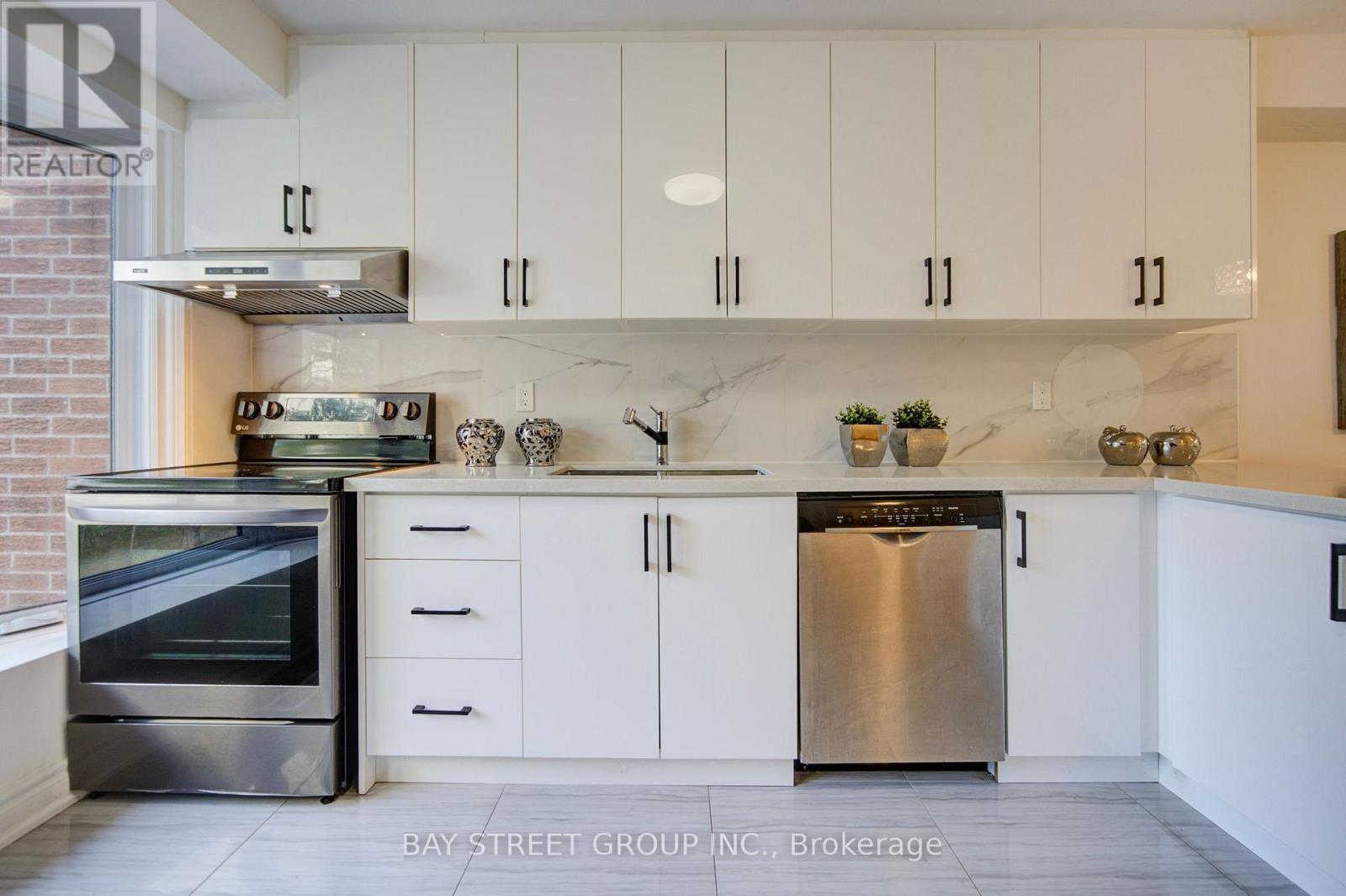 20 - 33 Dundalk Drive, Toronto, Ontario  M1P 4X6 - Photo 11 - E14080530