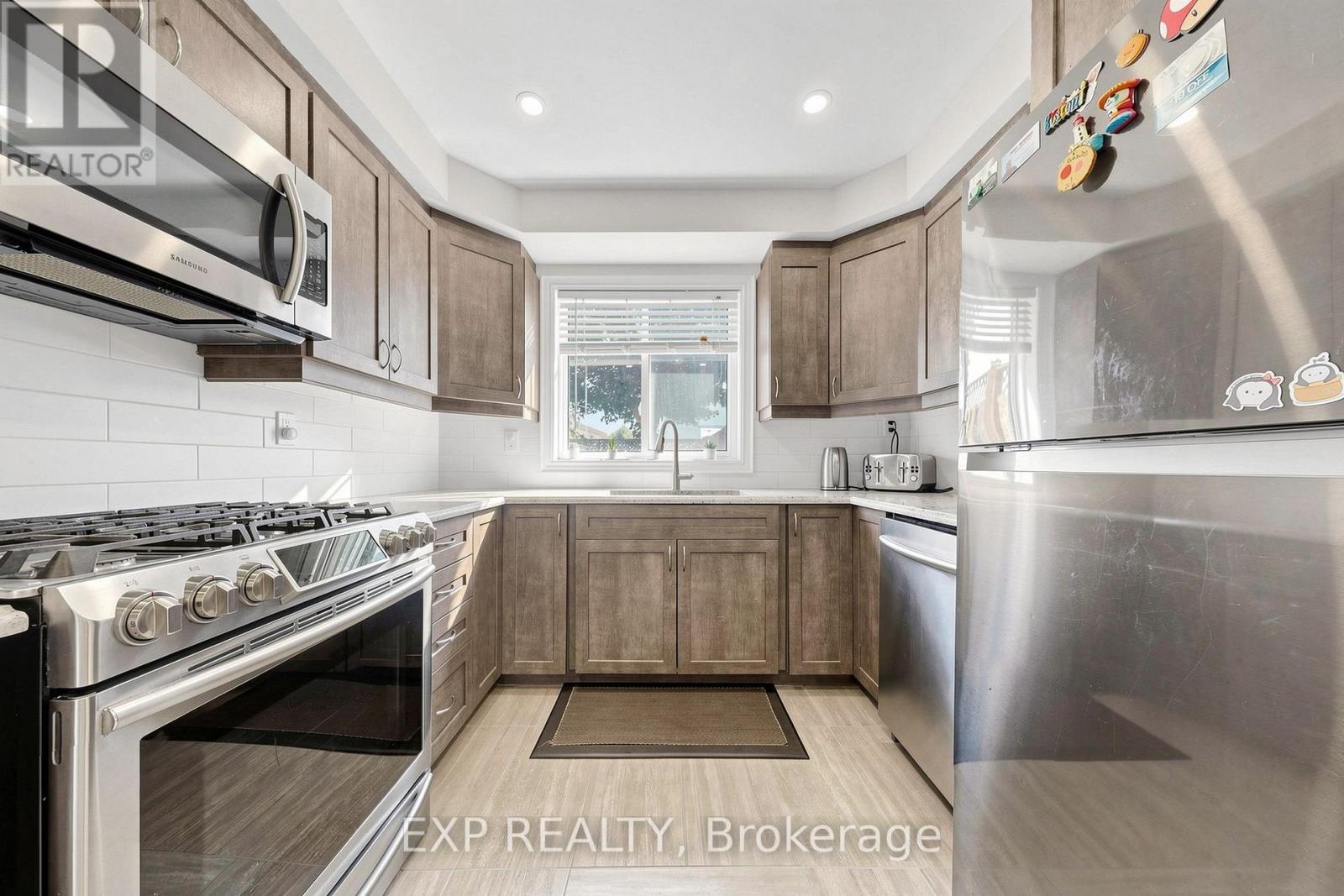 63 Fenwick Avenue, Clarington, Ontario  L1C 4S1 - Photo 10 - E14080574
