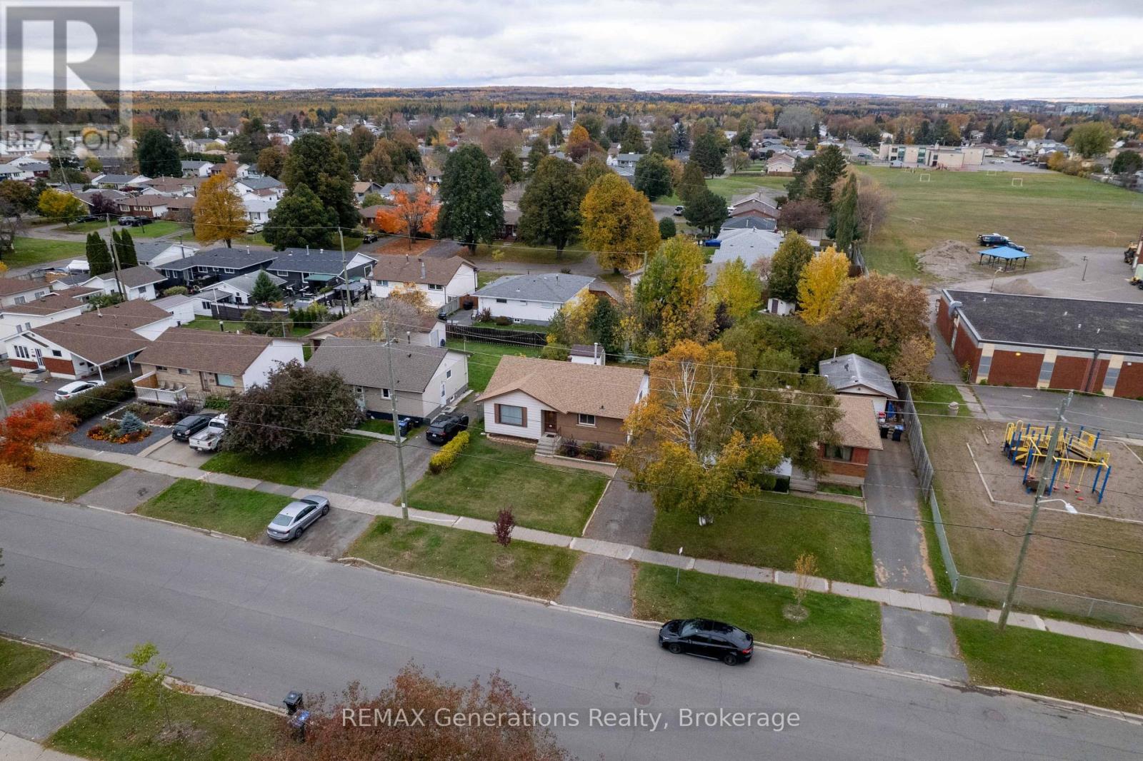 403 Churchill Drive W, Thunder Bay, Ontario  P7C 1V6 - Photo 21 - X14080496