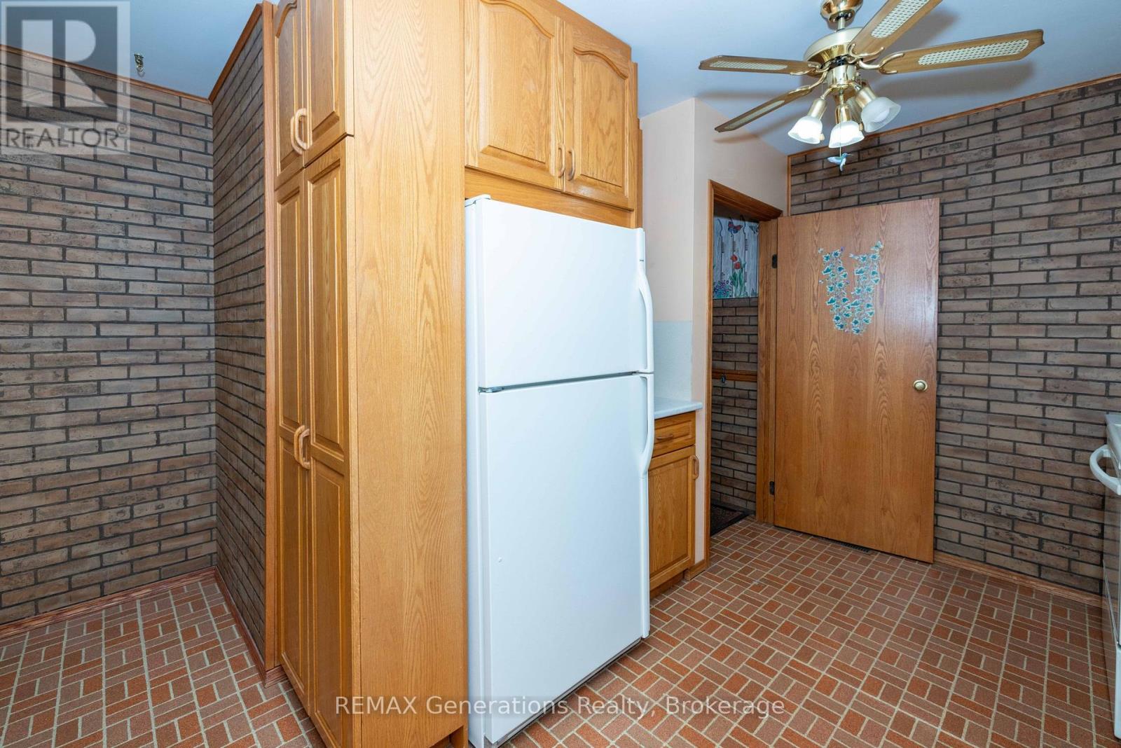 403 Churchill Drive W, Thunder Bay, Ontario  P7C 1V6 - Photo 5 - X14080496