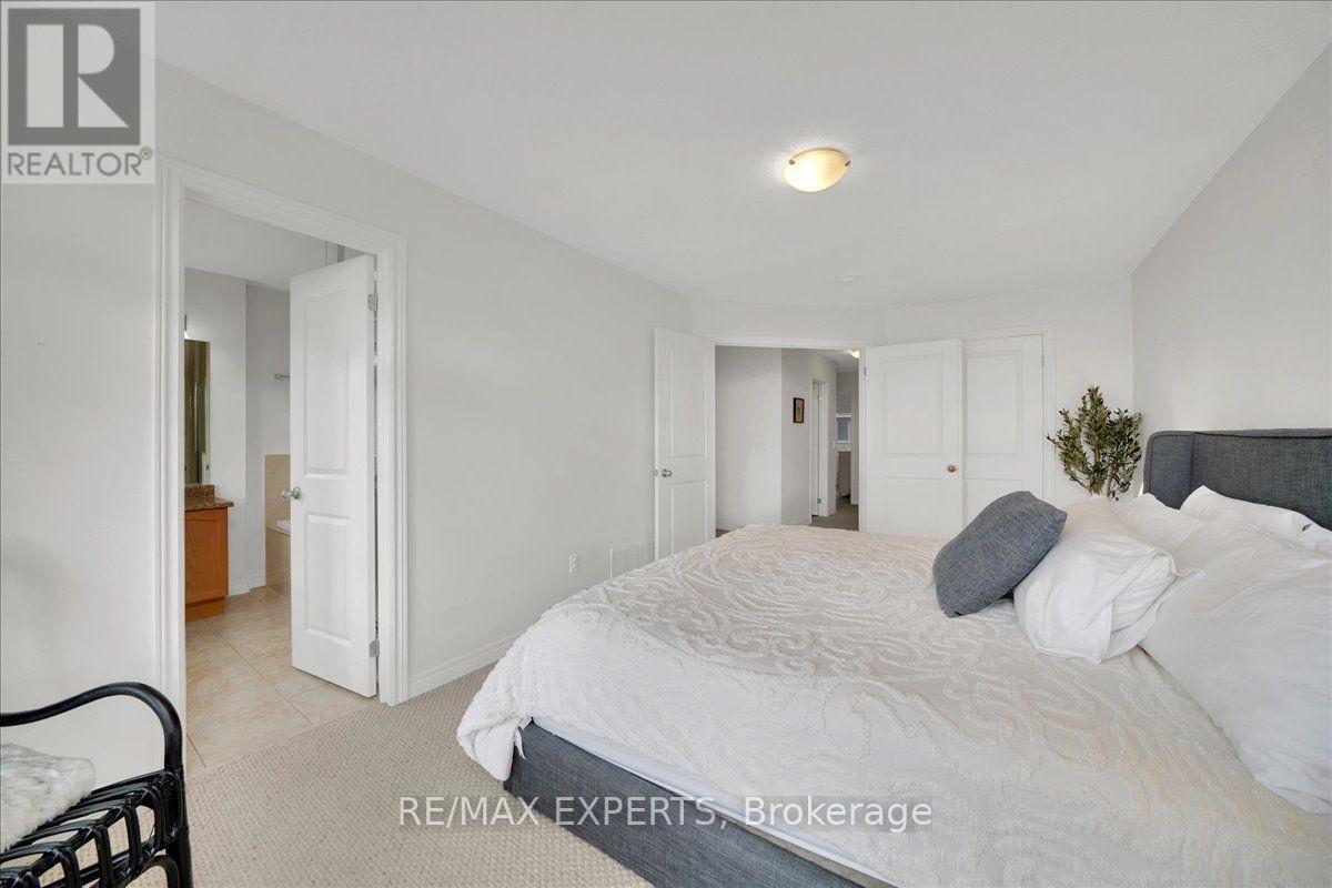 90 Selby Crescent, Bradford West Gwillimbury (Bradford), Ontario  L3Z 0V3 - Photo 25 - N14080442