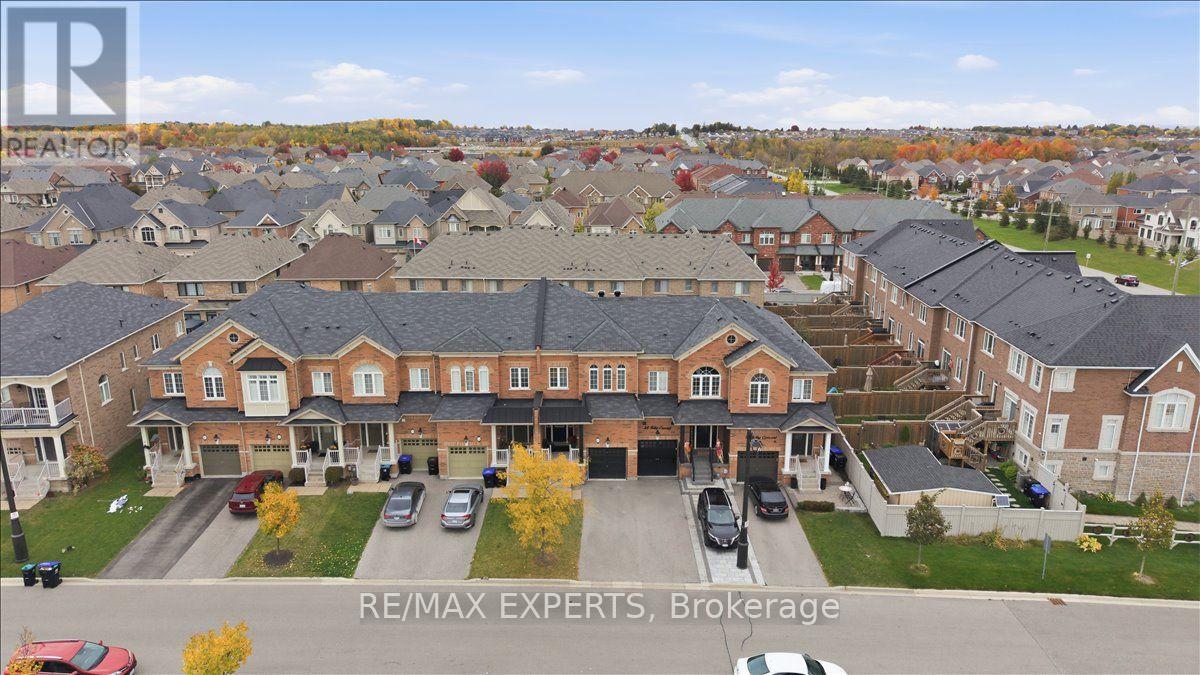 90 Selby Crescent, Bradford West Gwillimbury (Bradford), Ontario  L3Z 0V3 - Photo 3 - N14080442