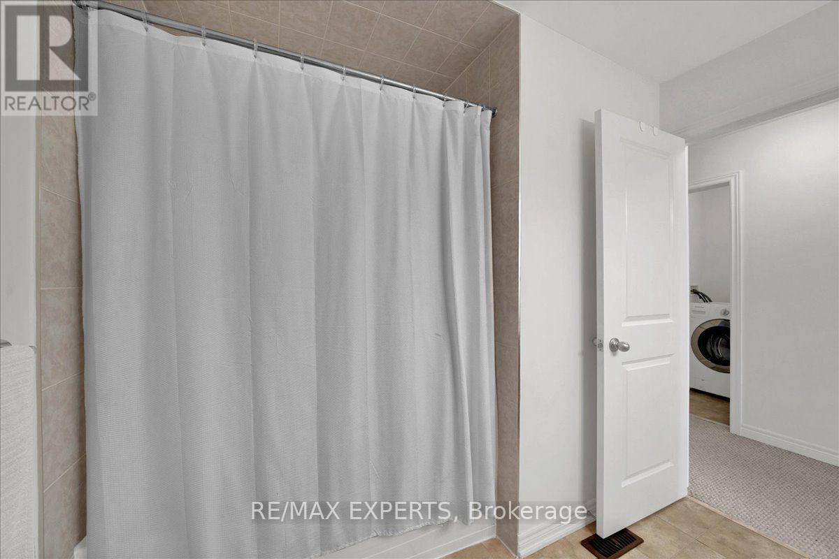 90 Selby Crescent, Bradford West Gwillimbury (Bradford), Ontario  L3Z 0V3 - Photo 30 - N14080442