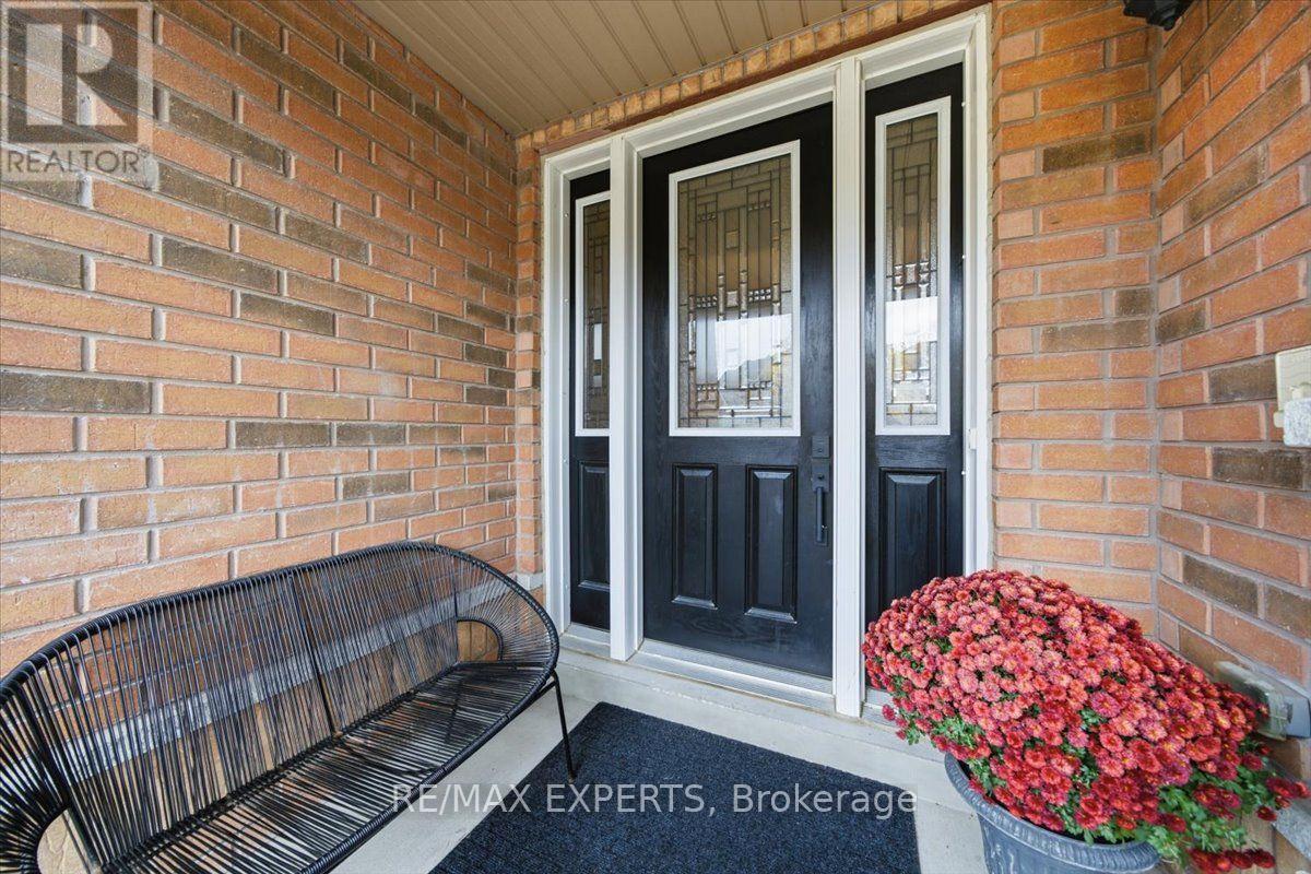 90 Selby Crescent, Bradford West Gwillimbury (Bradford), Ontario  L3Z 0V3 - Photo 5 - N14080442