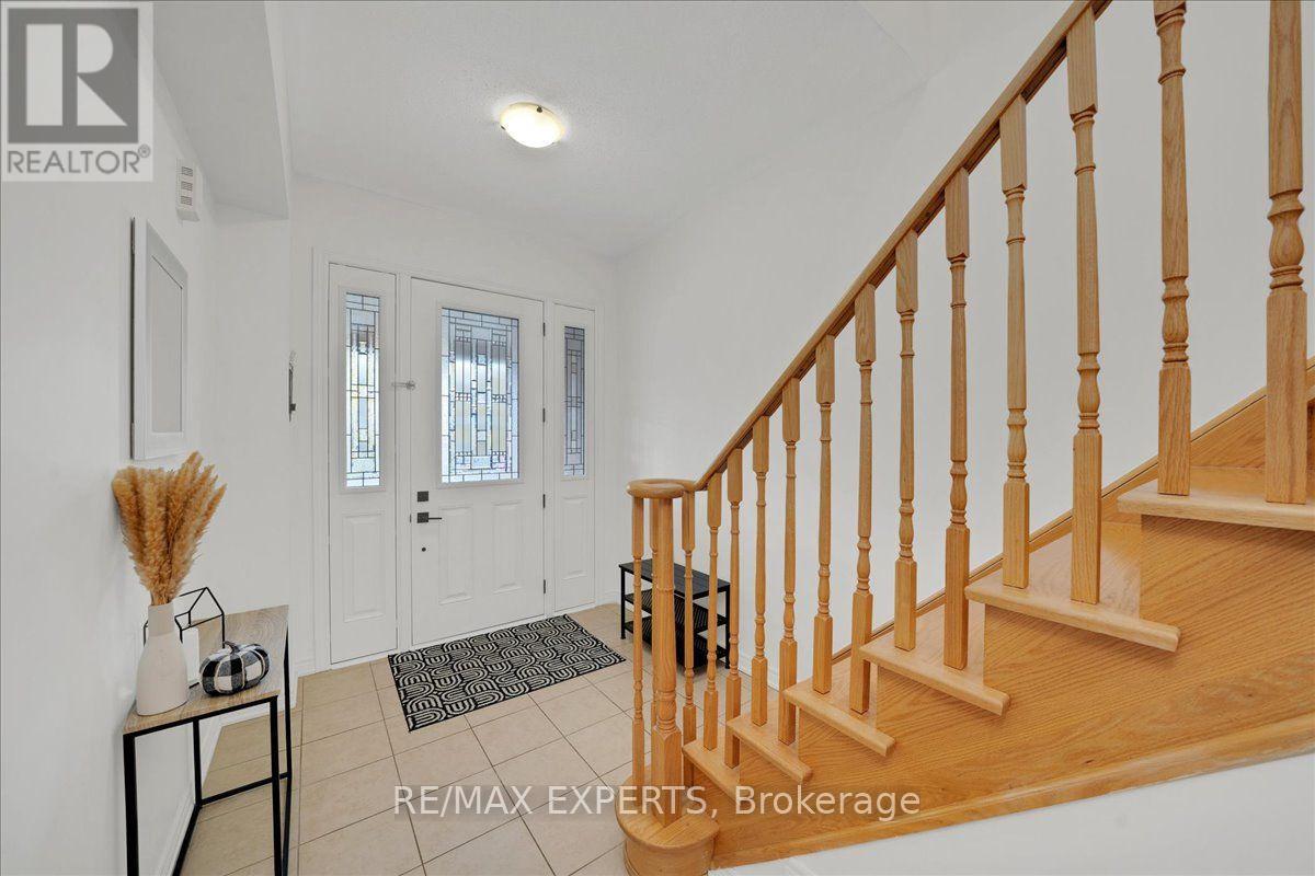 90 Selby Crescent, Bradford West Gwillimbury (Bradford), Ontario  L3Z 0V3 - Photo 6 - N14080442