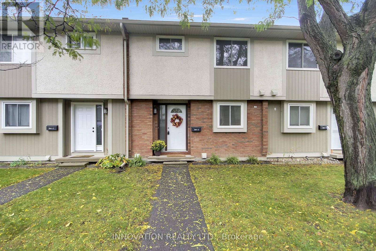 3921d Old Richmond Road, Ottawa, Ontario