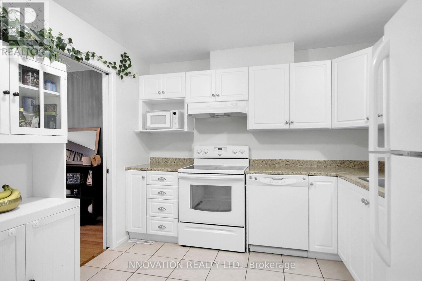 3921d Old Richmond Road, Ottawa, Ontario  K2H 8T9 - Photo 10 - X14080192